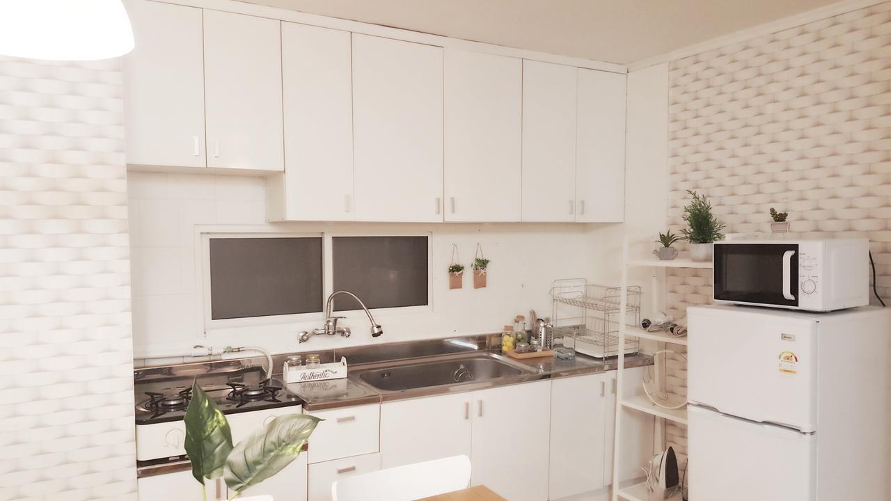 Hongdae Zoe Three Room House Seoul Bagian luar foto