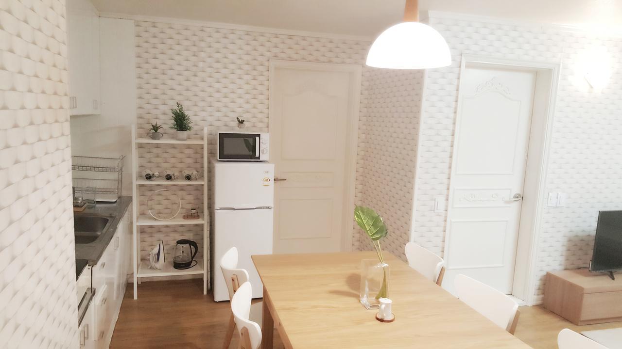 Hongdae Zoe Three Room House Seoul Bagian luar foto